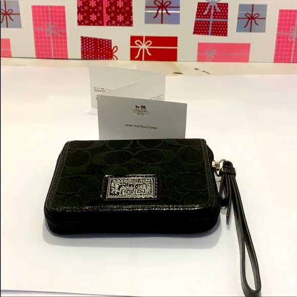 NWT Black Coach Women Wallet - Picture 2 of 8